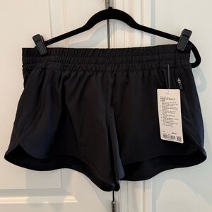 Lululemon Tracker Low-Rise Lined 4" Short Size 14 Black NWT